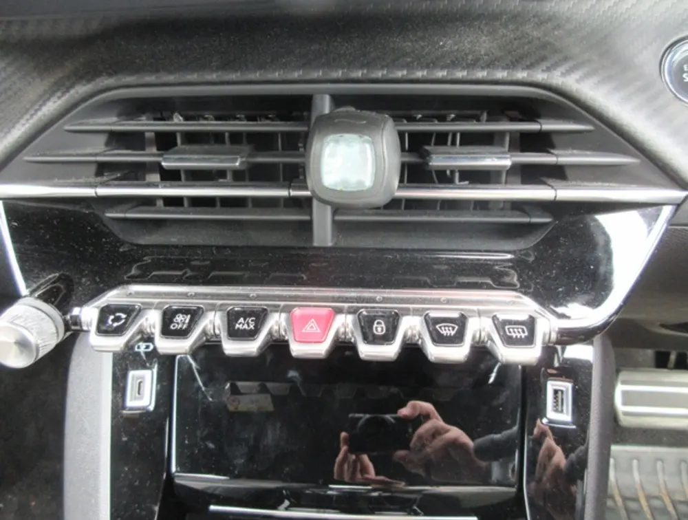 PEUGEOT 208 GTLINE NEWSHAPE - PRG Motors Ltd