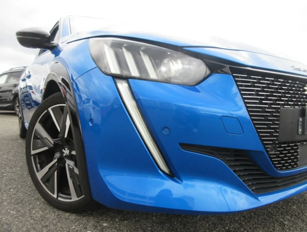 PEUGEOT 208 GTLINE MOONROOF NEWSHAPE - PRG Motors Ltd