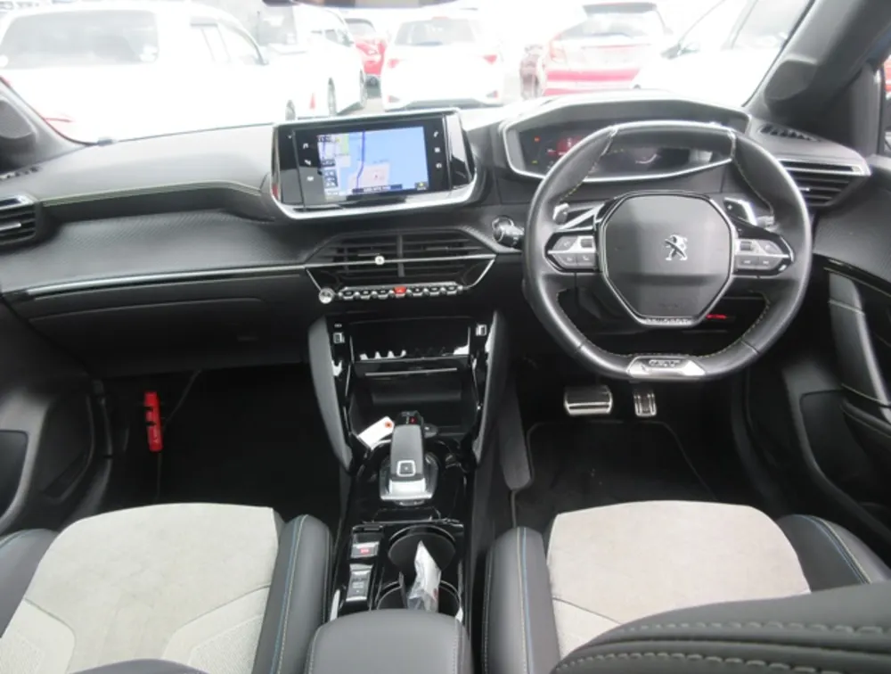 PEUGEOT 208 GTLINE MOONROOF NEWSHAPE - PRG Motors Ltd