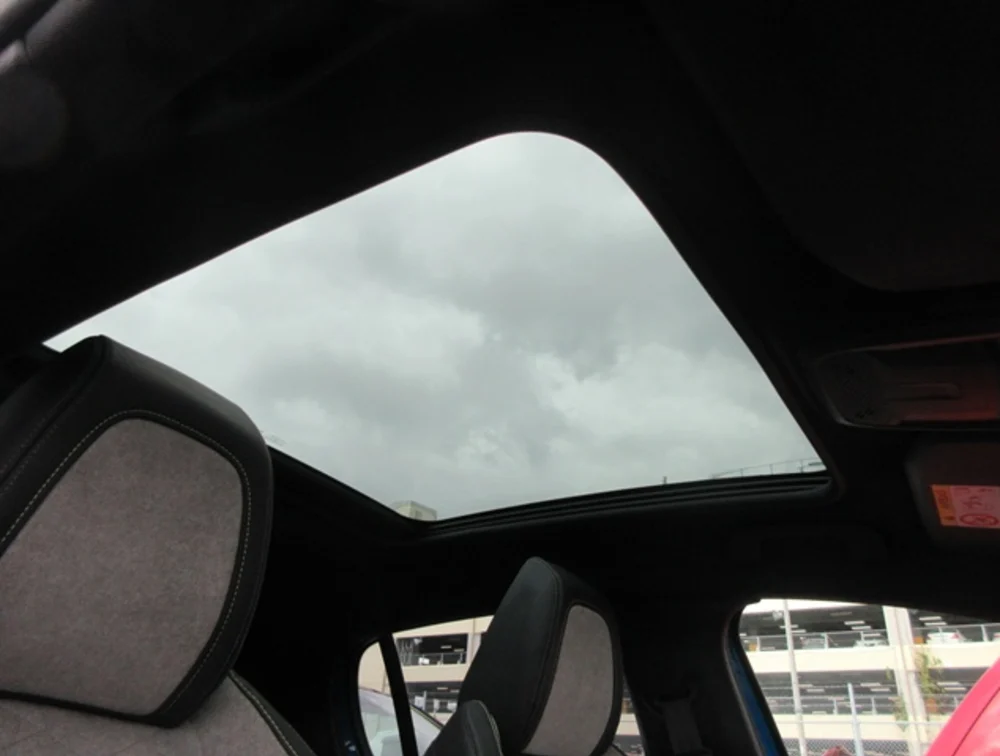 PEUGEOT 208 GTLINE MOONROOF NEWSHAPE - PRG Motors Ltd