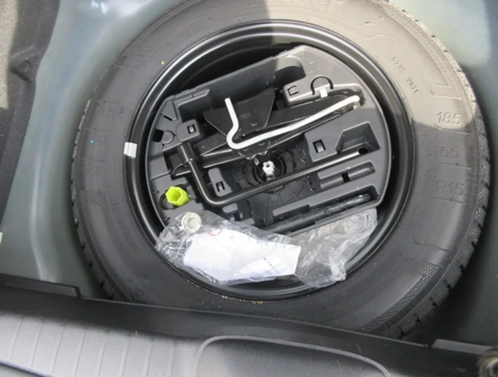 PEUGEOT 208 ALLURE FUN EDITION MOONROOF - PRG Motors Ltd