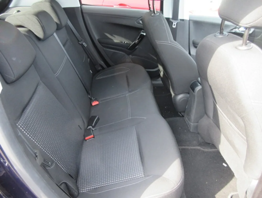 PEUGEOT 208 ALLURE FUN EDITION MOONROOF - PRG Motors Ltd