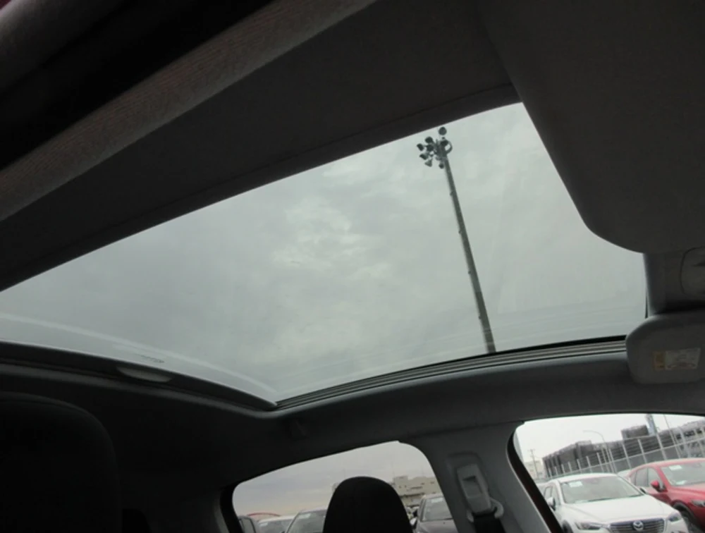 PEUGEOT 208 ALLURE FUN EDITION MOONROOF - PRG Motors Ltd