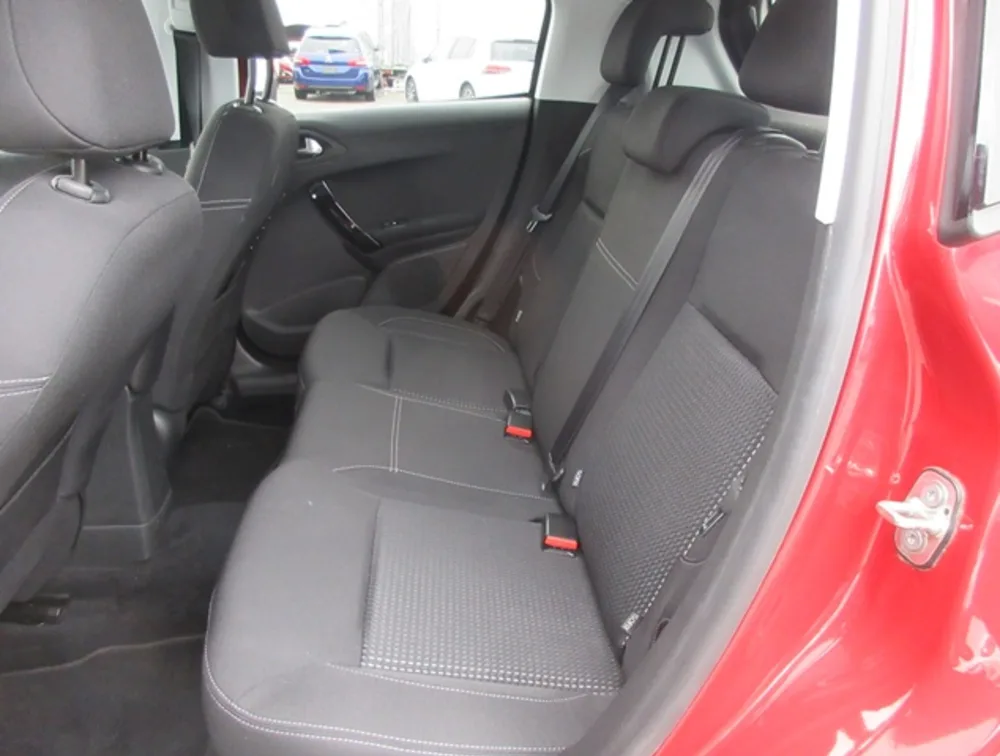 PEUGEOT 208 ALLURE FUN EDITION MOONROOF - PRG Motors Ltd