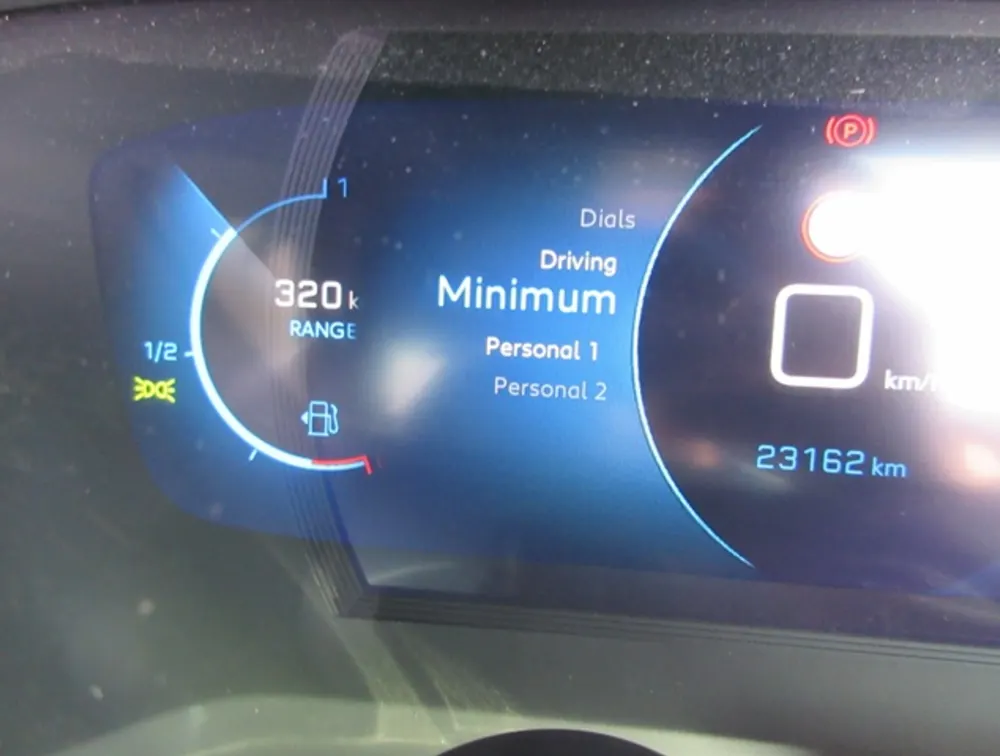 PEUGEOT 208 GTLINE MOONROOF NEWSHAPE - PRG Motors Ltd