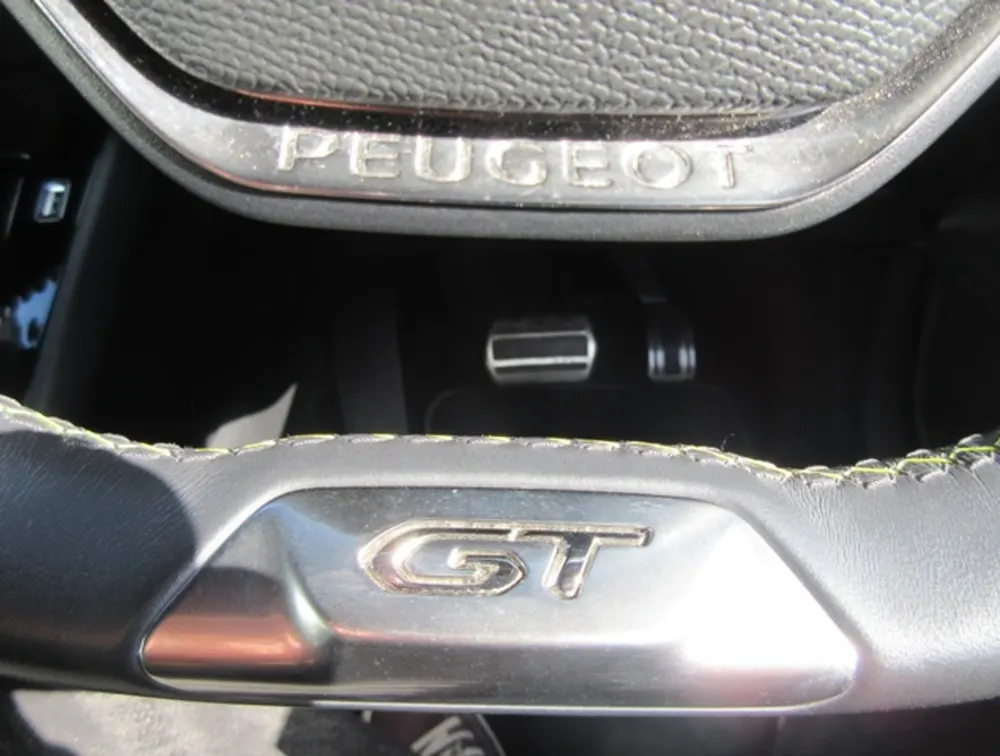 PEUGEOT 208 GTLINE MOONROOF NEWSHAPE - PRG Motors Ltd