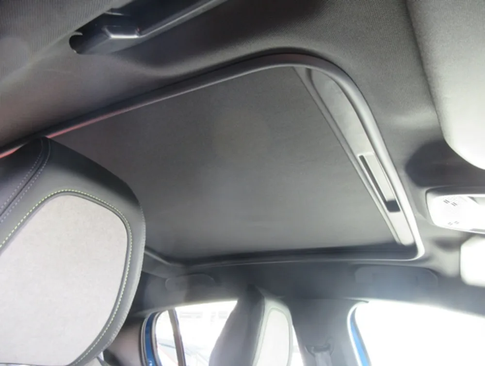 PEUGEOT 208 GTLINE MOONROOF NEWSHAPE - PRG Motors Ltd