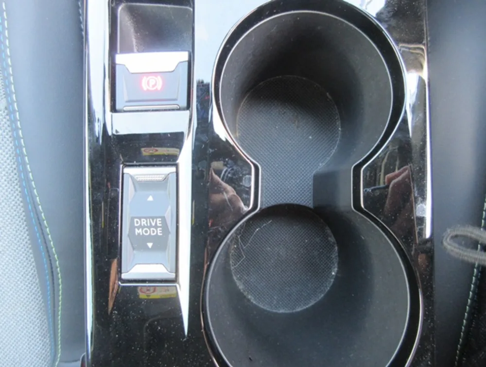 PEUGEOT 208 GTLINE MOONROOF NEWSHAPE - PRG Motors Ltd