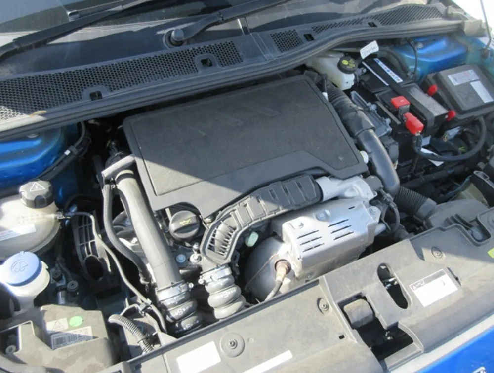 PEUGEOT 208 GTLINE MOONROOF NEWSHAPE - PRG Motors Ltd