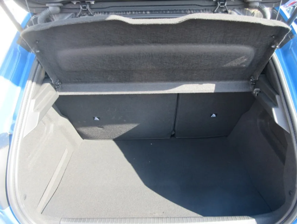 PEUGEOT 208 GTLINE MOONROOF NEWSHAPE - PRG Motors Ltd