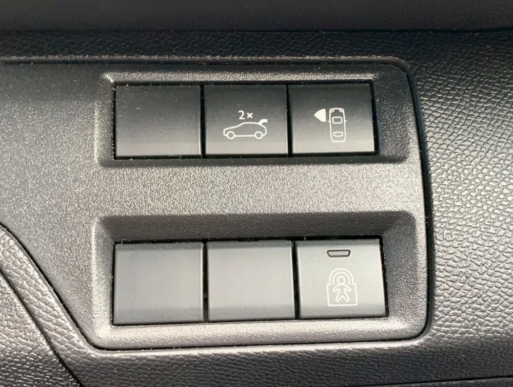 PEUGEOT 3008 GTLINE SUNROOF - PRG Motors Ltd