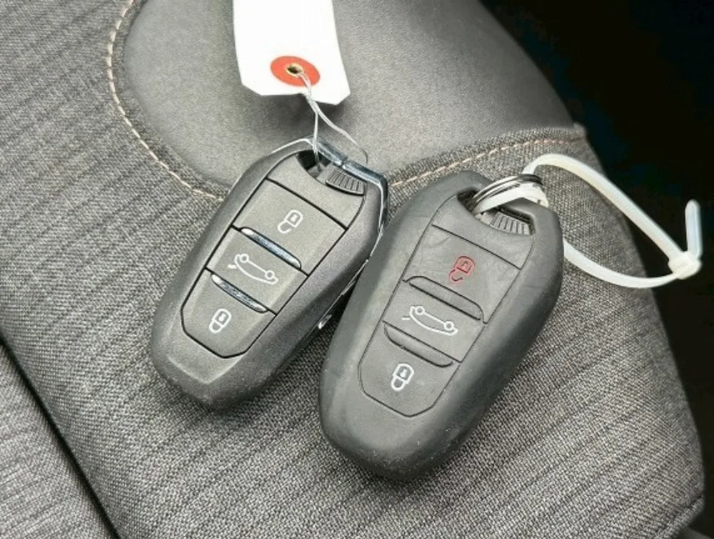 PEUGEOT 3008 GTLINE SUNROOF - PRG Motors Ltd