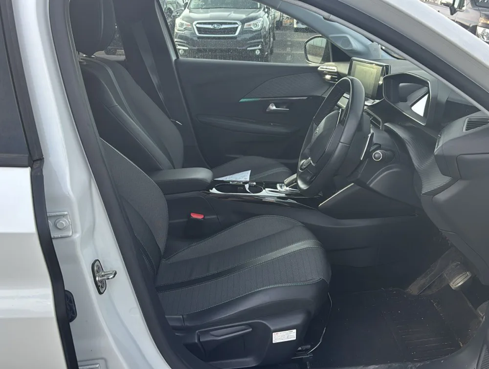 PEUGEOT 208 STYLE NEWSHAPE - PRG Motors Ltd