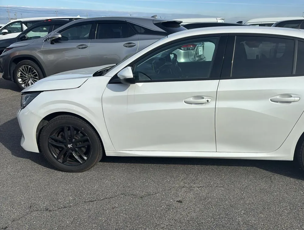 PEUGEOT 208 STYLE NEWSHAPE - PRG Motors Ltd