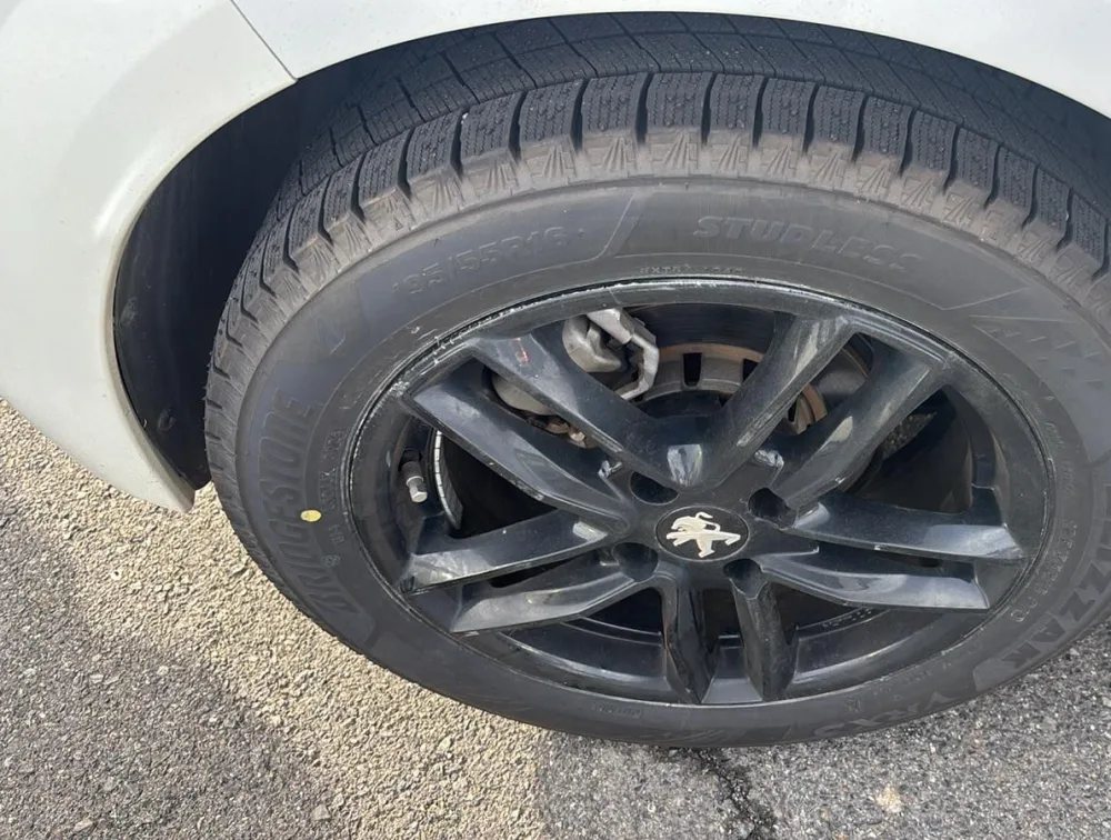 PEUGEOT 208 STYLE NEWSHAPE - PRG Motors Ltd