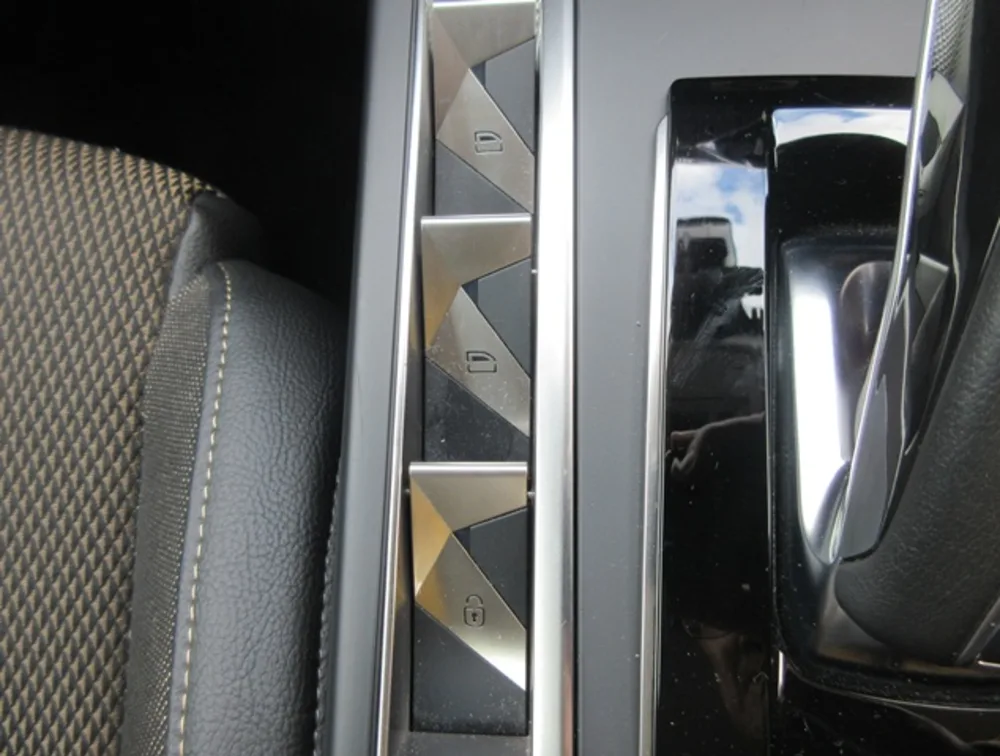 DS AUTOMOBILE DS3 CROSSBACK - PRG Motors Ltd