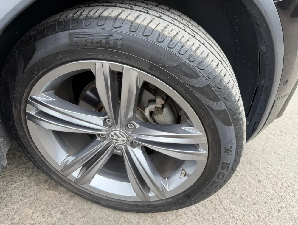 VOLKSWAGEN TIGUAN R-LINE - PRG Motors Ltd