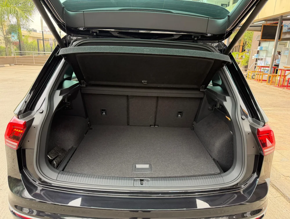 VOLKSWAGEN TIGUAN R-LINE - PRG Motors Ltd