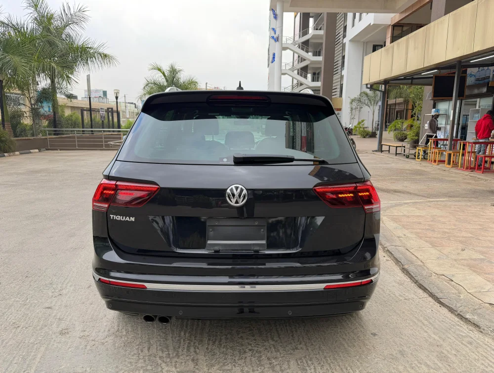 VOLKSWAGEN TIGUAN R-LINE - PRG Motors Ltd