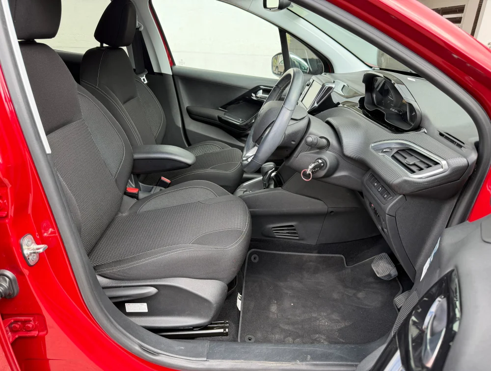 PEUGEOT 208 ALLURE - PRG Motors Ltd