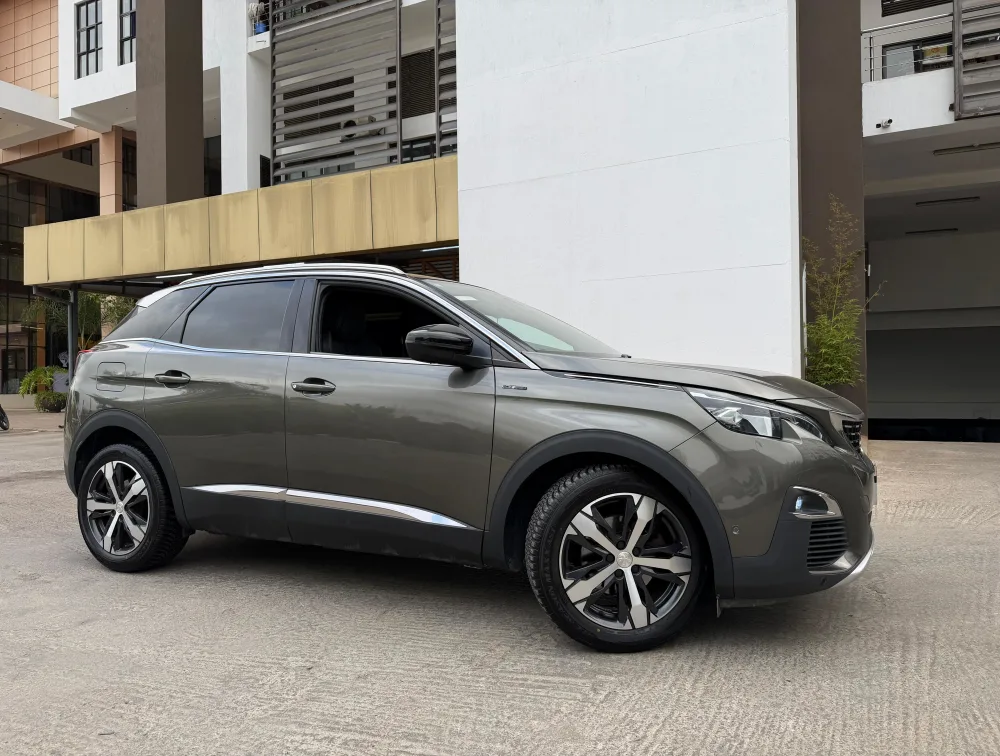 PEUGEOT 3008 GTLINE