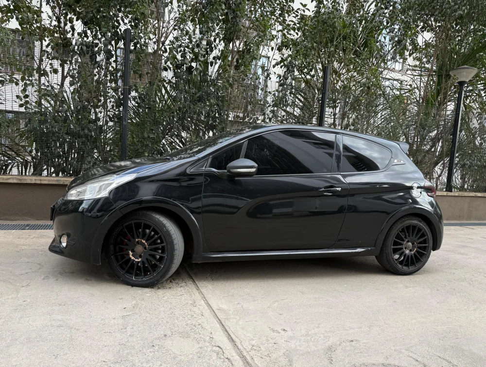 PEUGEOT 208 GTi - PRG Motors Ltd