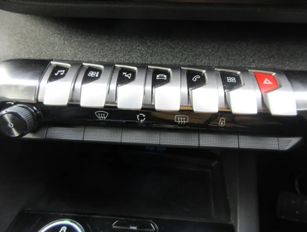 PEUGEOT 3008 GTLINE - PRG Motors Ltd