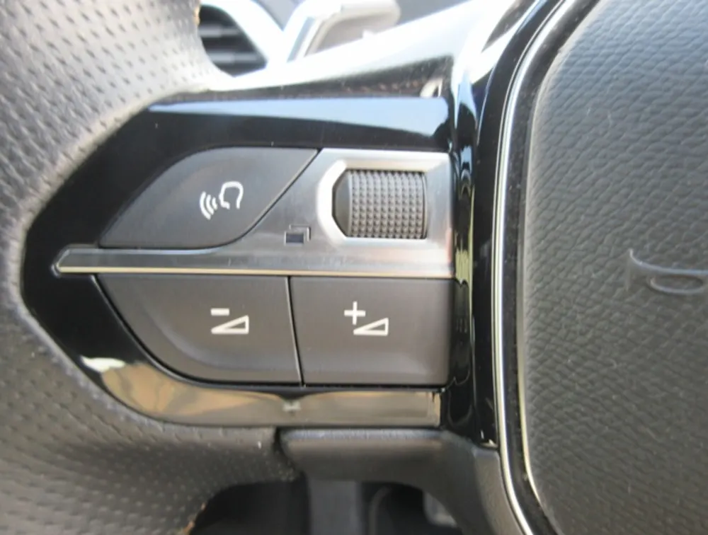 PEUGEOT 3008 GTLINE - PRG Motors Ltd