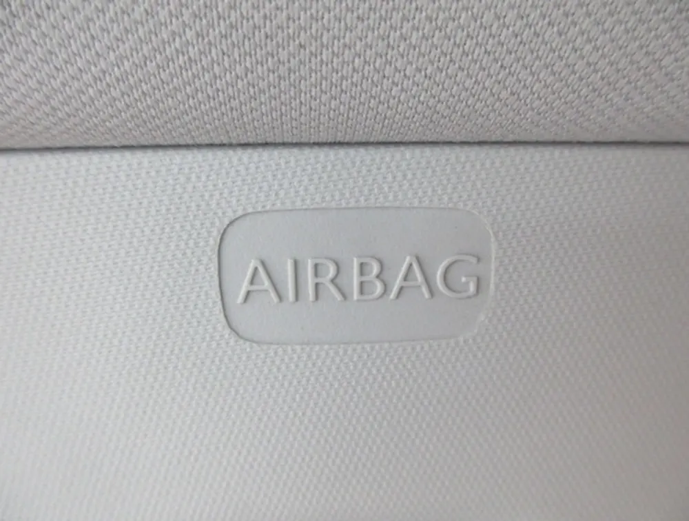 PEUGEOT 2008 CROSSCITY - PRG Motors Ltd