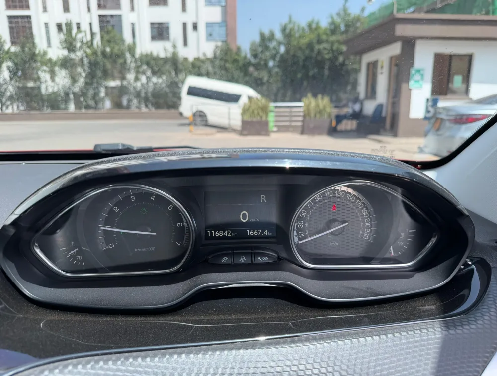 PEUGEOT 2008 GTLINE MOONROOF - PRG Motors Ltd