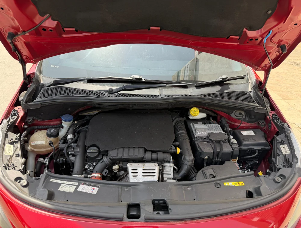 PEUGEOT 2008 GTLINE MOONROOF - PRG Motors Ltd