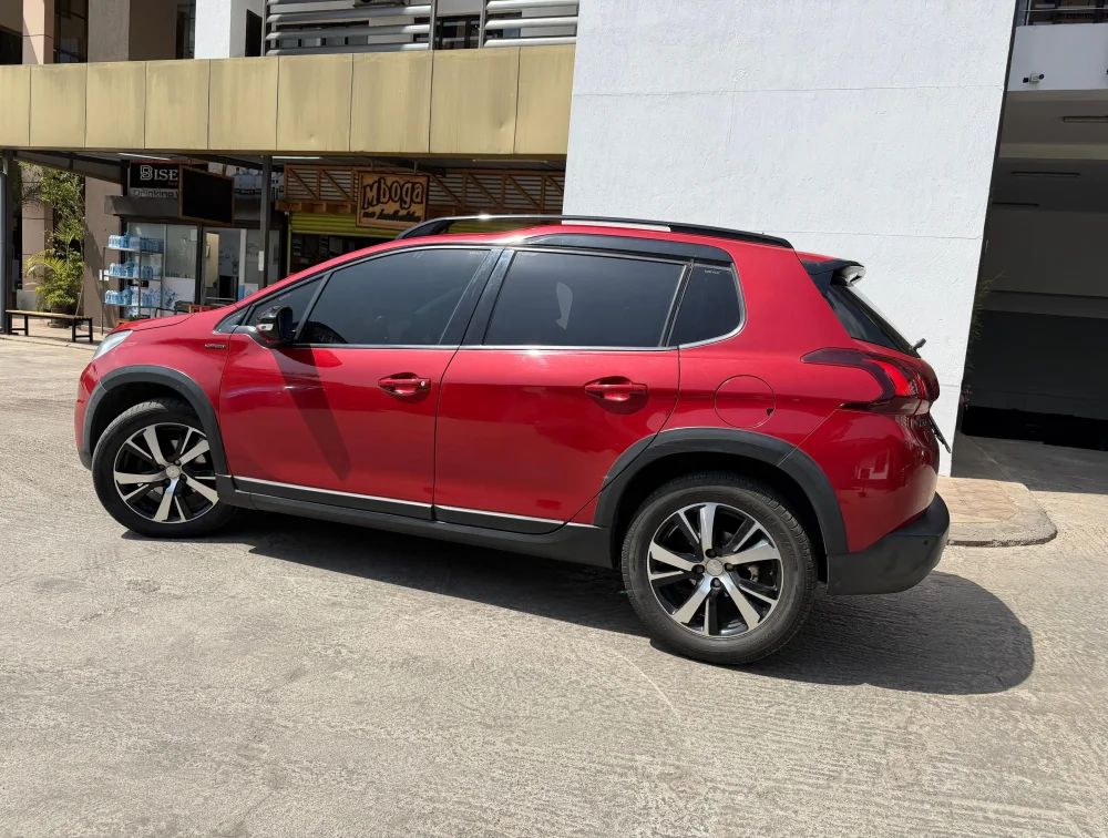 PEUGEOT 2008 GTLINE MOONROOF - PRG Motors Ltd