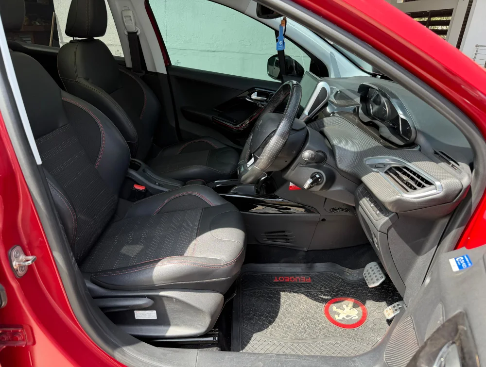 PEUGEOT 2008 GTLINE MOONROOF - PRG Motors Ltd