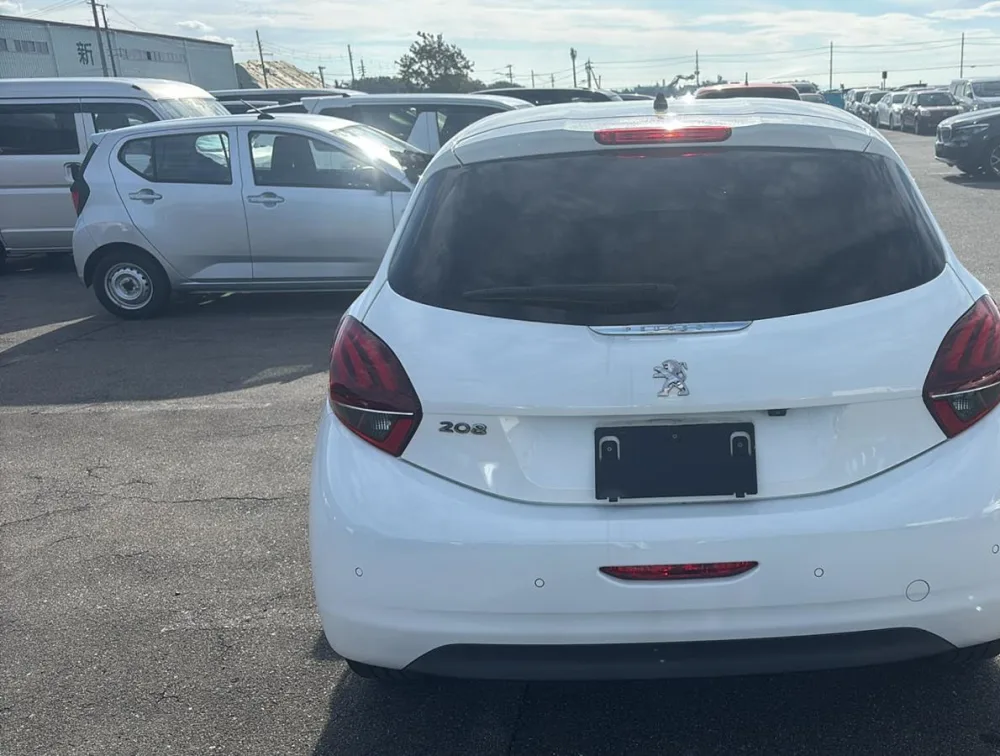 PEUGEOT 208 ALLURE FUN EDITION - PRG Motors Ltd