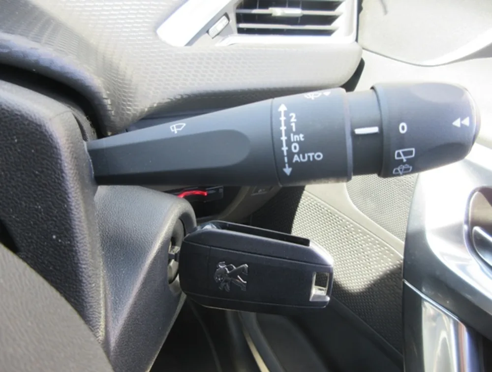 PEUGEOT 2008 CROSSCITY - PRG Motors Ltd