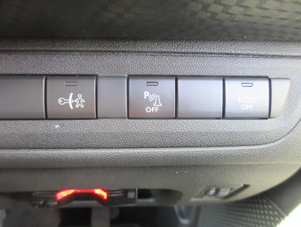 PEUGEOT 2008 CROSSCITY - PRG Motors Ltd