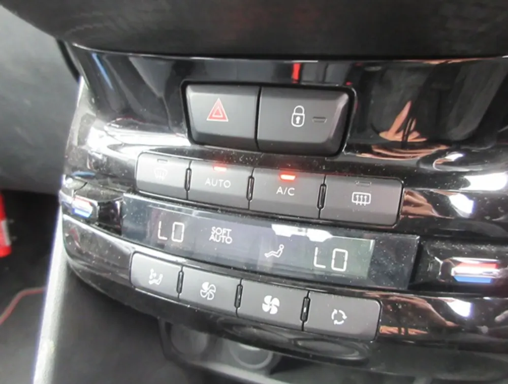 PEUGEOT 2008 GTLINE BLACK PACK - PRG Motors Ltd