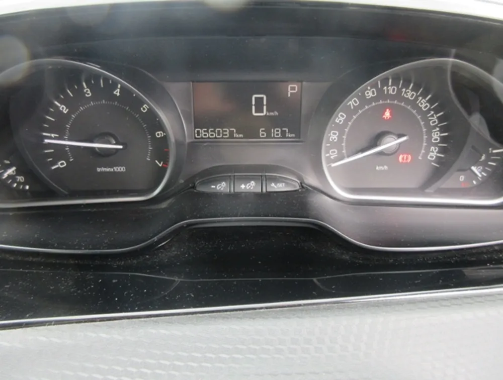 PEUGEOT 208 ALLURE FUN EDITION - PRG Motors Ltd