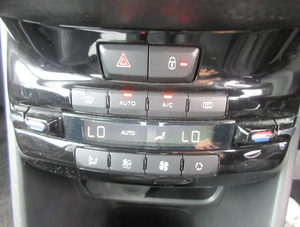 PEUGEOT 208 ALLURE FUN EDITION - PRG Motors Ltd