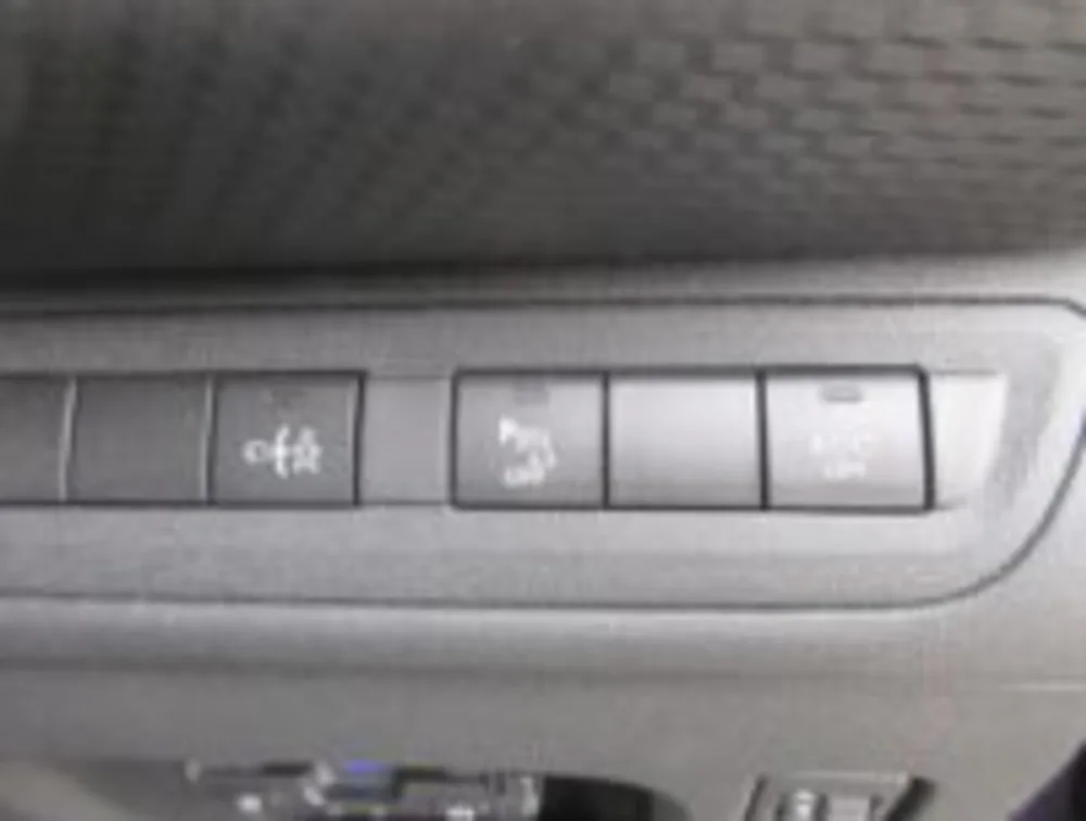 PEUGEOT 208 ALLURE - PRG Motors Ltd