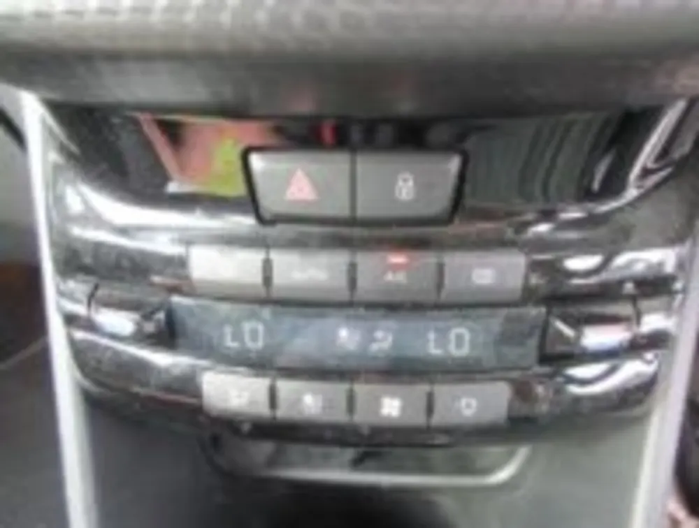 PEUGEOT 208 ALLURE - PRG Motors Ltd