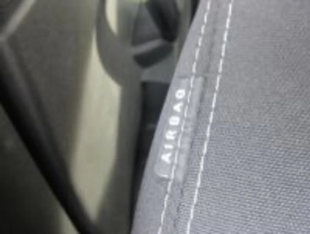 PEUGEOT 208 ALLURE - PRG Motors Ltd