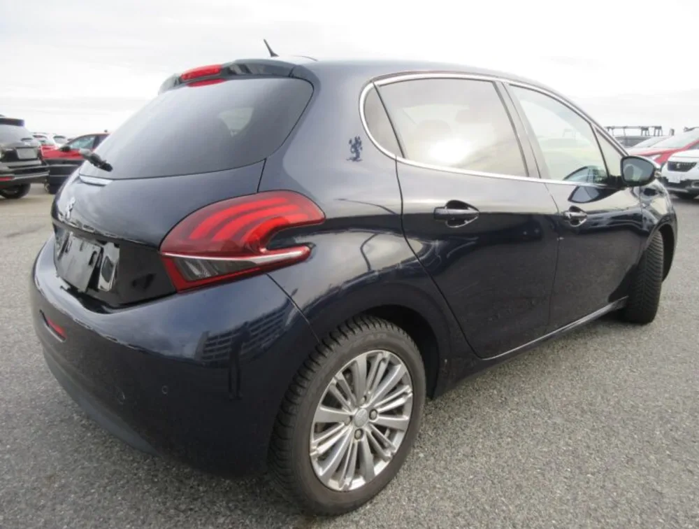 PEUGEOT 208 ALLURE - PRG Motors Ltd