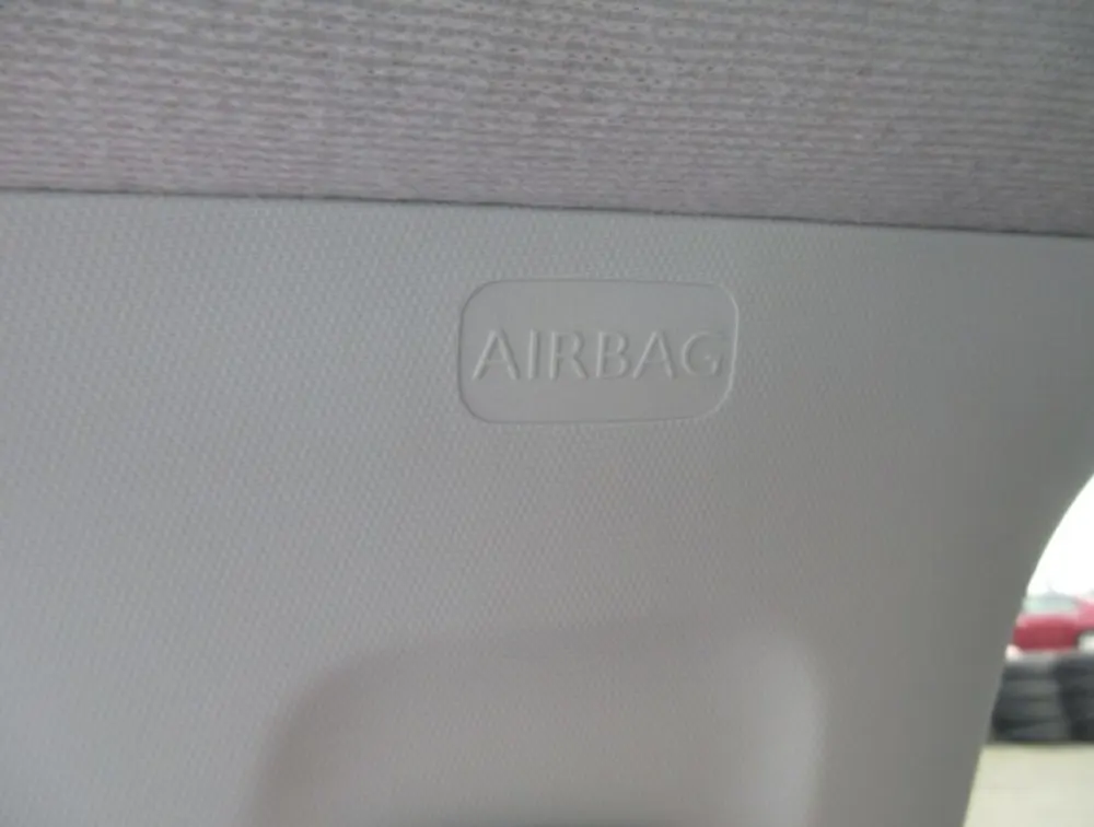 PEUGEOT 208 ALLURE - PRG Motors Ltd