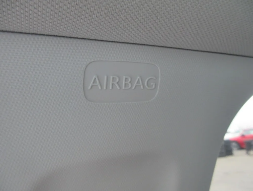 PEUGEOT 2008 ALLURE MOONROOF  - PRG Motors Ltd