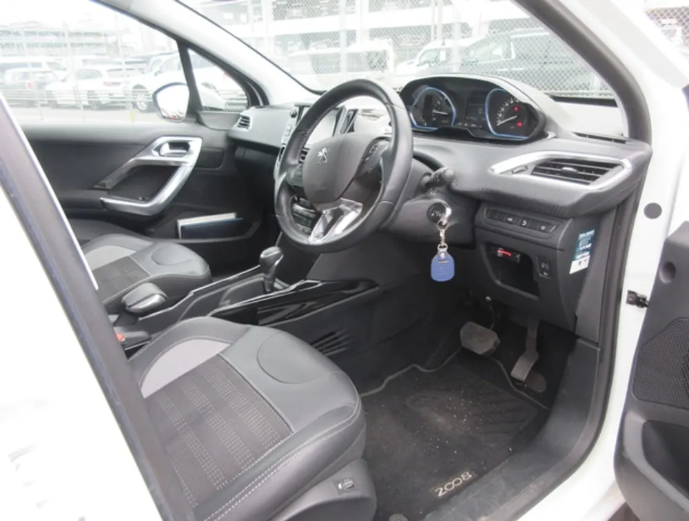 PEUGEOT 2008 ALLURE MOONROOF  - PRG Motors Ltd