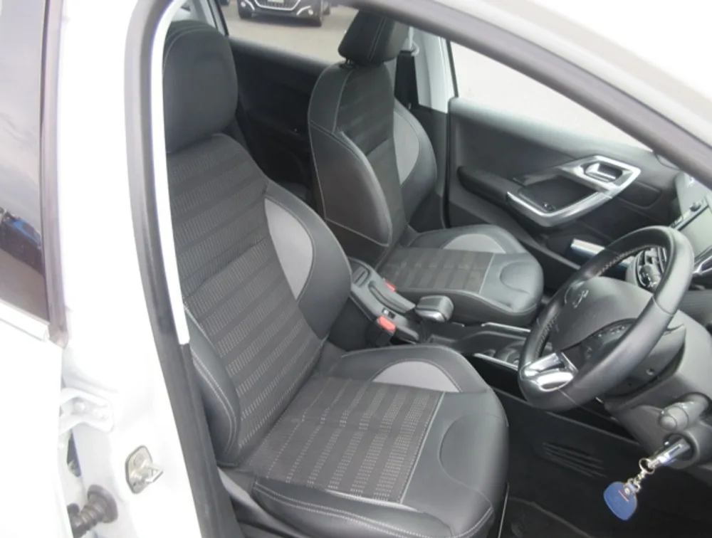 PEUGEOT 2008 ALLURE MOONROOF  - PRG Motors Ltd