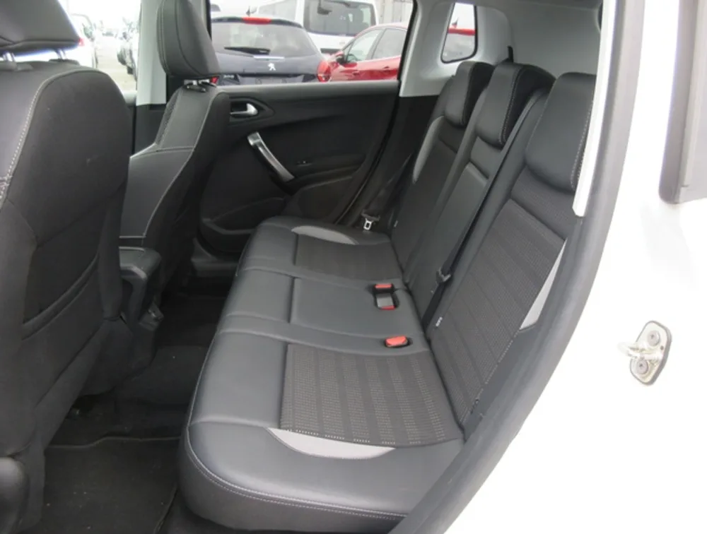 PEUGEOT 2008 ALLURE MOONROOF  - PRG Motors Ltd