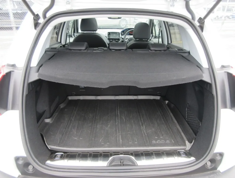 PEUGEOT 2008 ALLURE MOONROOF  - PRG Motors Ltd