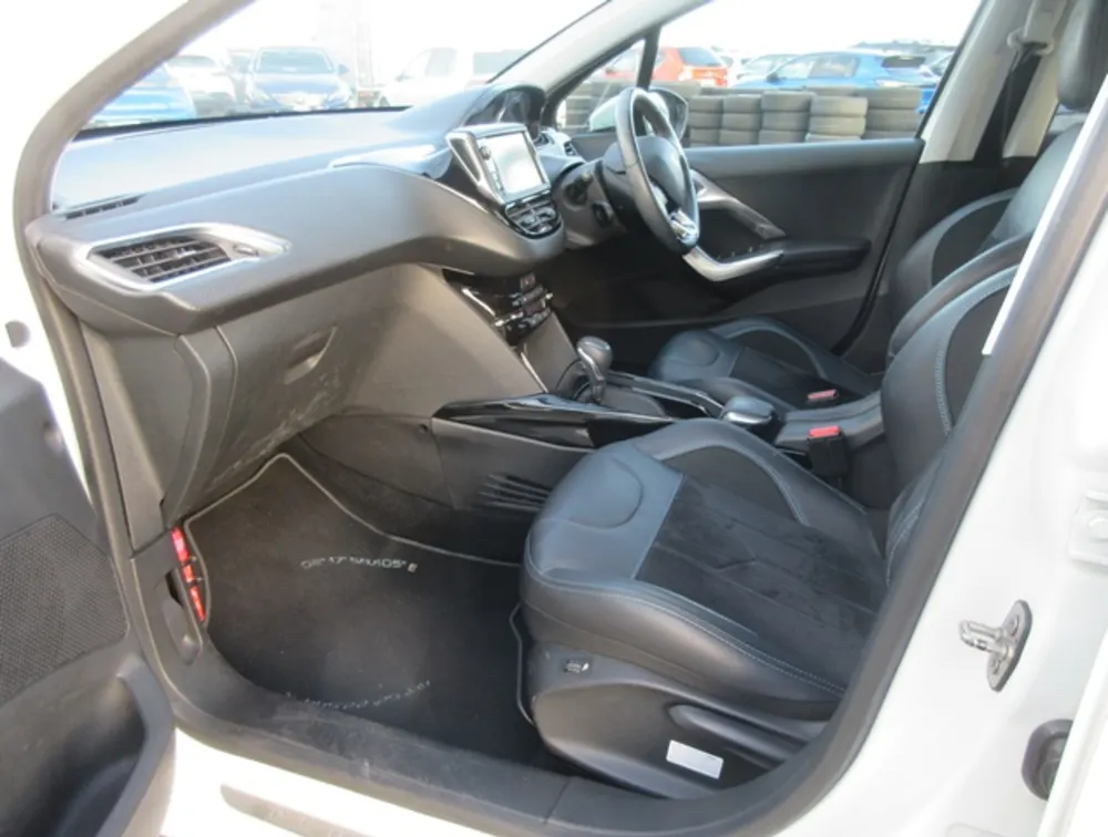 PEUGEOT 2008 CROSSCITY - PRG Motors Ltd